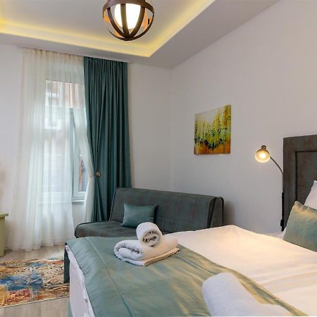 O..C.. Lux Apartments SJJ Buitenkant foto